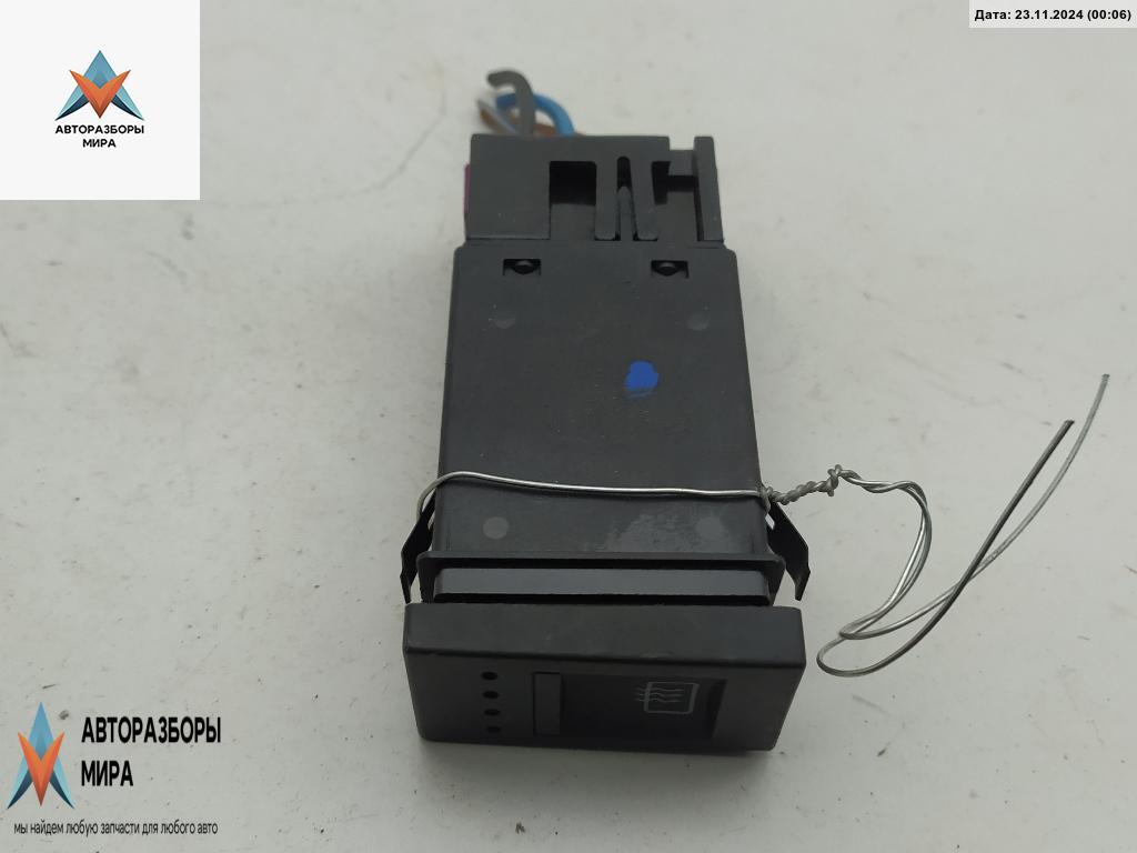 кнопка обогрева заднего стекла Volkswagen Polo 4 поколение 2001, 1.4 л., дизель, МКПП, серый, хетчбэк 3 дв., 6N0959621B - фото №1