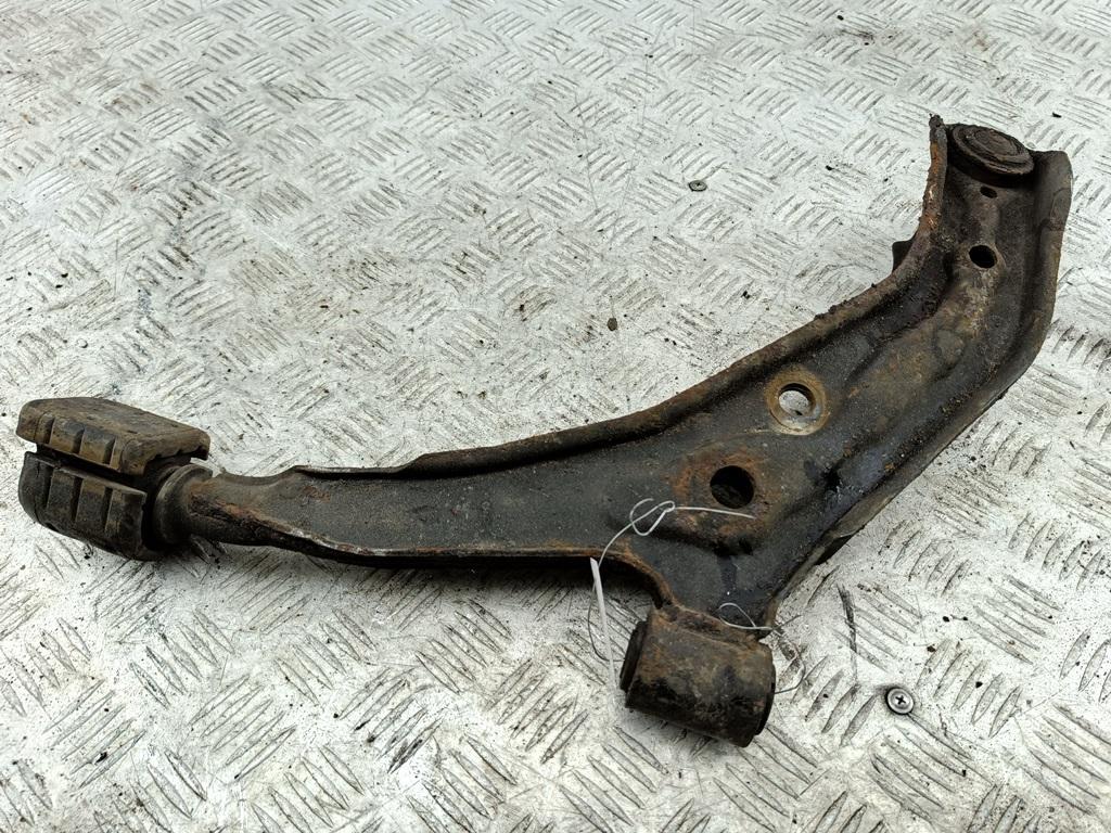 рычаг передний правый Nissan Almera N15 1996, 1.6 л., бензин, МКПП, красный, хетчбэк 3 дв.