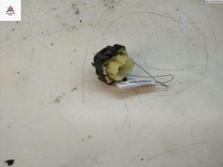 кнопка стеклоподъемника заднего левого Volkswagen Golf 3 поколение 1995, 1.8 л., бензин, МКПП, серый, хетчбэк 5 дв., 1H0959855C