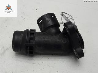 фланец (тройник) системы охлаждения Volkswagen Touran 1 поколение 2004, 2.0 л., бензин, АКПП, чёрный, минивэн, 06F121131C