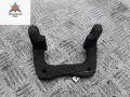 скоба суппорта Volkswagen Golf 5 поколение 2004, 1.4 л., бензин, МКПП, чёрный, хетчбэк 5 дв. - фото №2