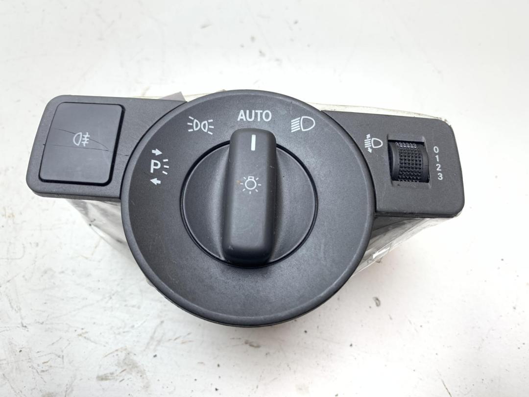 переключатель света Mercedes-Benz B W246 2012, 2469050851