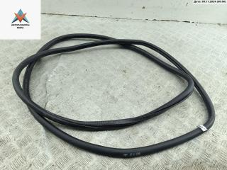 Уплотнитель крышки (двери) багажника Porsche Cayenne 955 2003, 4.5 л., бензин, АКПП, чёрный, внедорожник 5 дв.