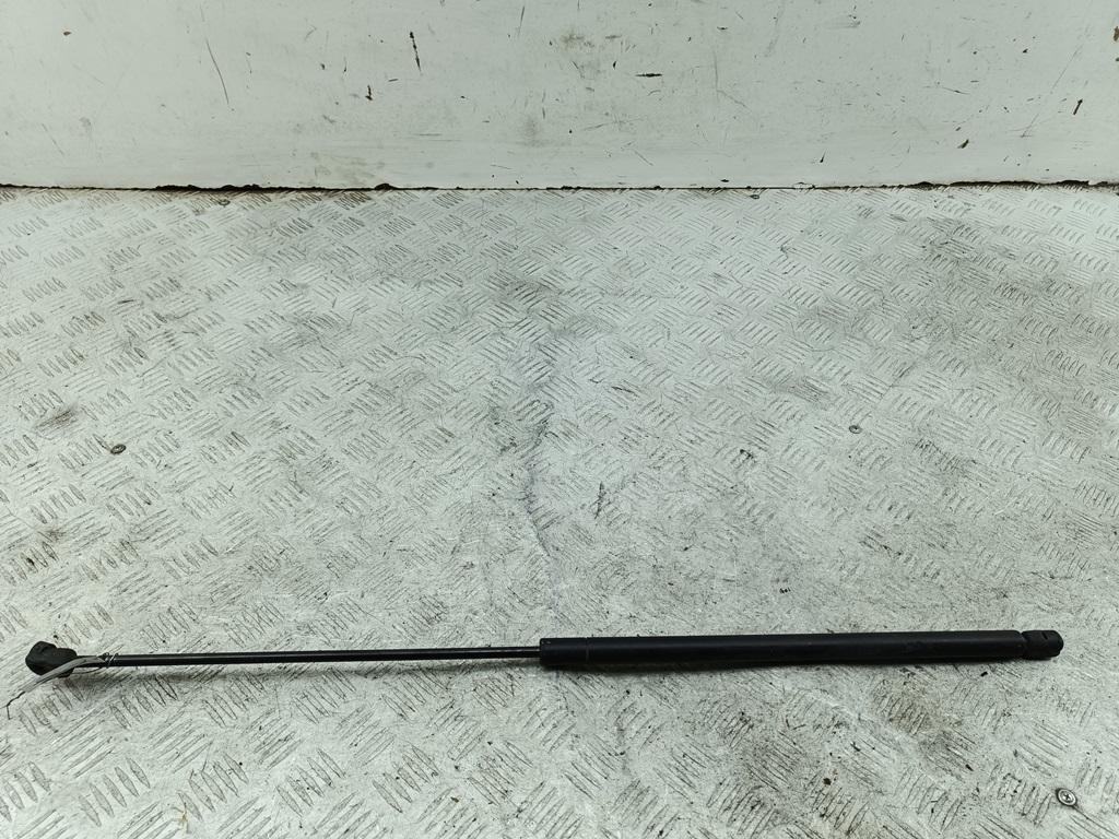 амортизатор капота Volkswagen Passat B5 1998, универсал, 3B0823359B