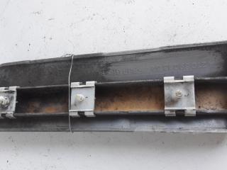 молдинг переднего левого крыла Mercedes-Benz E-Класс W210/S210 1996, 2.2 л., дизель, МКПП, серый, седан, 2106901362