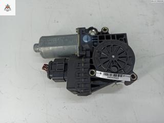 моторчик стеклоподъемника передний левый Audi A6 4B/C5 1999, 1.9 л., МКПП, универсал, 4B0959801