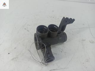 фланец (тройник) системы охлаждения Audi 80 8C/B4 1991, 2.0 л., бензин, МКПП, серый, седан, 037121133K