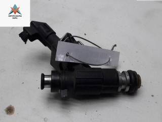 форсунка Volkswagen Polo 3 поколение 1998, 1.0 л., бензин, МКПП, красный, хетчбэк 3 дв., 030906031E