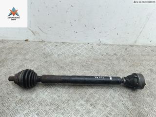 полуось передняя правая (приводной вал, ШРУС) Volkswagen Passat B6 2005, 1.6 л., бензин, МКПП, синий, универсал