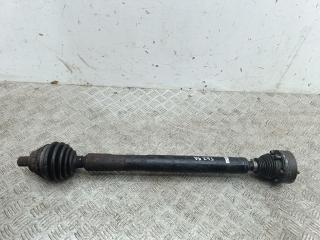 полуось передняя правая (приводной вал, ШРУС) Volkswagen Passat B6 2005, 1.6 л., бензин, МКПП, синий, универсал
