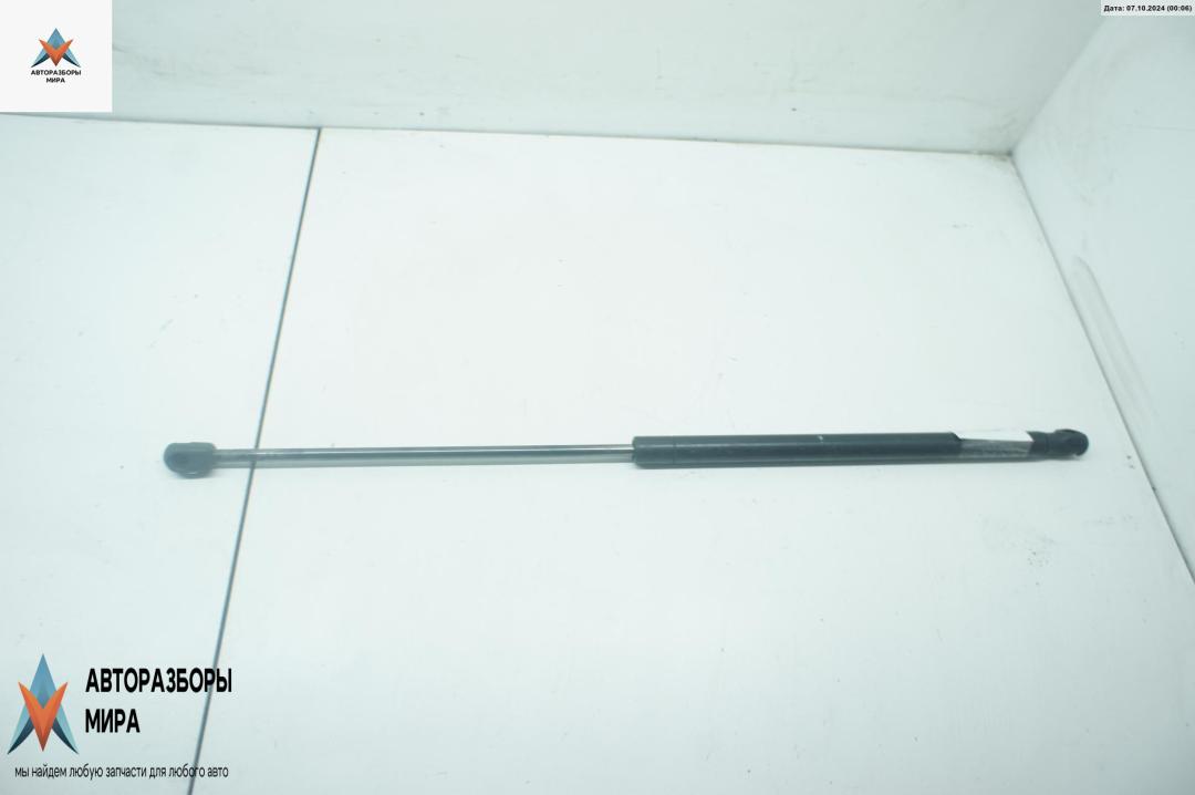 амортизатор крышки багажника (3-5 двери) Ford Focus 2 поколение 2005, 1.6 л., i, бензин, МКПП, серый, универсал, 4M51N406A10AB - фото №1