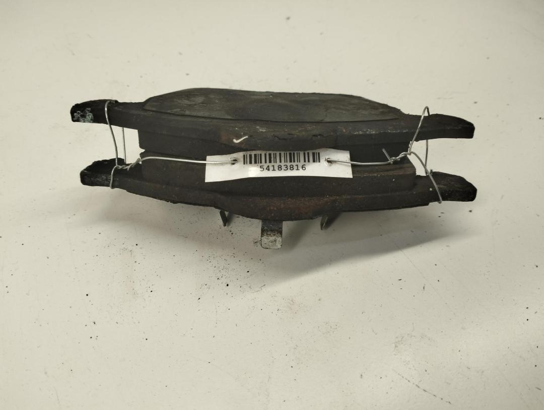 Колодки тормозные передние Volkswagen Passat B5 1999, 1.8 л., бензин, АКПП, чёрный, универсал - фото №1