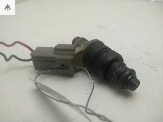 форсунка Mitsubishi Colt 6 поколение (Z20/Z30) 2004, 1.5 л., бензин, МКПП, чёрный, хетчбэк 5 дв., MR988977