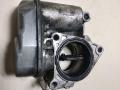 заслонка дроссельная Volkswagen Passat B6 2007, 2.0 л., дизель, МКПП, серый, седан, 03G128063B - фото №2