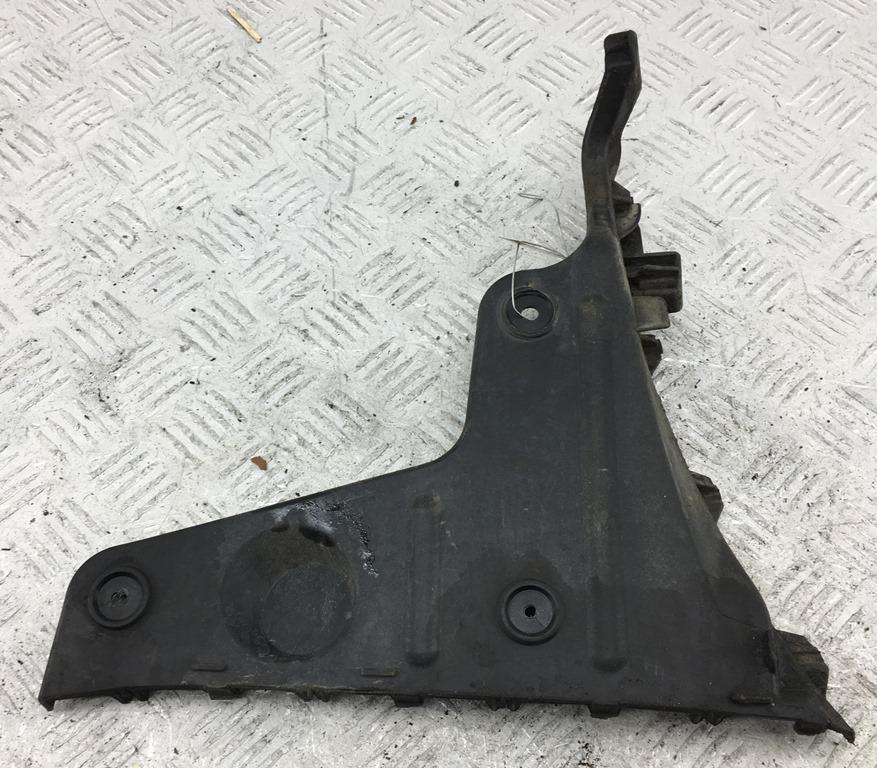 кронштейн заднего бампера Audi A4 B7 2007, 2.0 л., TFSI, бензин, МКПП, красный, универсал, 8E9807454A