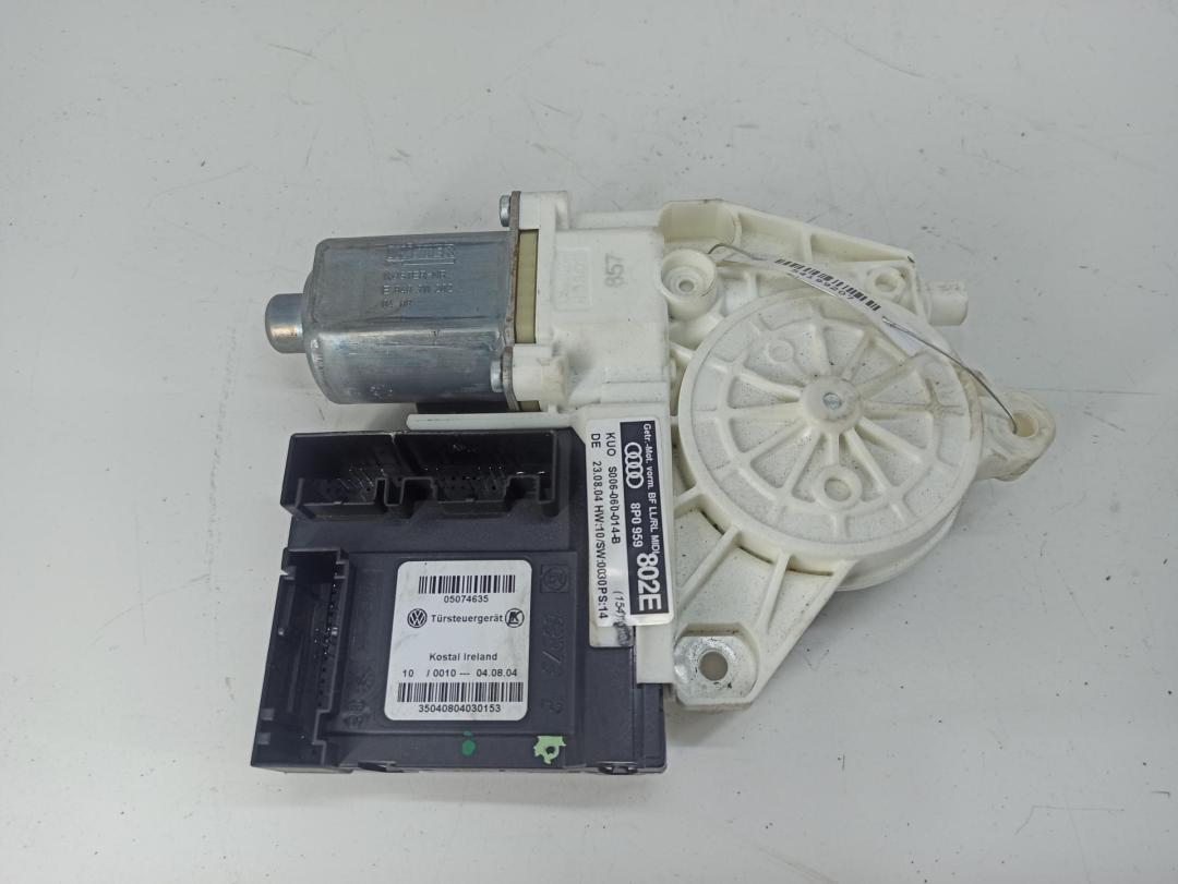 моторчик стеклоподъемника передний правый Audi A3 8P 2004, 2.0 л., дизель, МКПП, синий, хетчбэк 5 дв., 8P0959802E