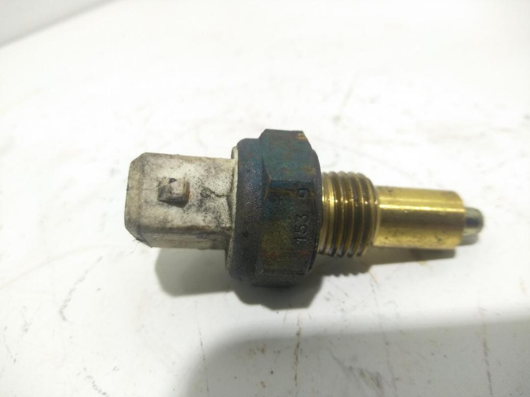 Датчик включения заднего хода (лягушка) Peugeot 206 1 поколение 1999, 1.4 л., бензин, МКПП, синий, хетчбэк 5 дв., 1539 - фото №1