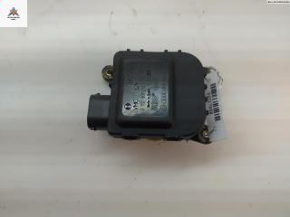 моторчик заслонки печки Volkswagen Bora 1 поколение 1999, 2.0 л., бензин, АКПП, синий, универсал, 8D2820511C