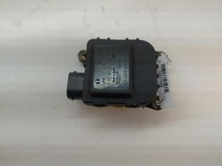 моторчик заслонки печки Volkswagen Bora 1 поколение 1999, 2.0 л., бензин, АКПП, синий, универсал, 8D2820511C
