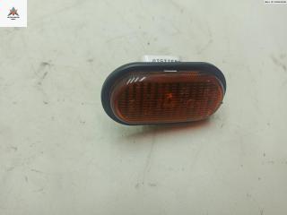 повторитель передний правый Renault Scenic 1 поколение 1998, 1.6 л., бензин, АКПП, белый, минивэн, 7700822136