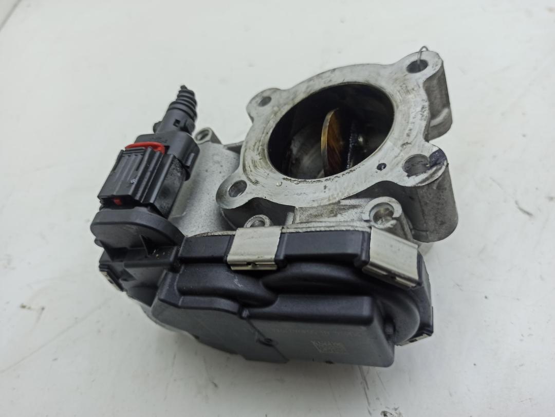заслонка дроссельная Opel Astra K 2016, 1.6 л., дизель, МКПП, серый, универсал, 55496779 - фото №1
