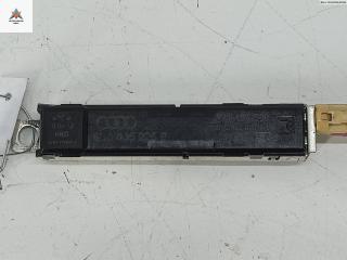 усилитель антенны Audi Q3 8U 2012, 2.0 л., дизель, АКПП, серый, внедорожник 5 дв., 8U0035225B