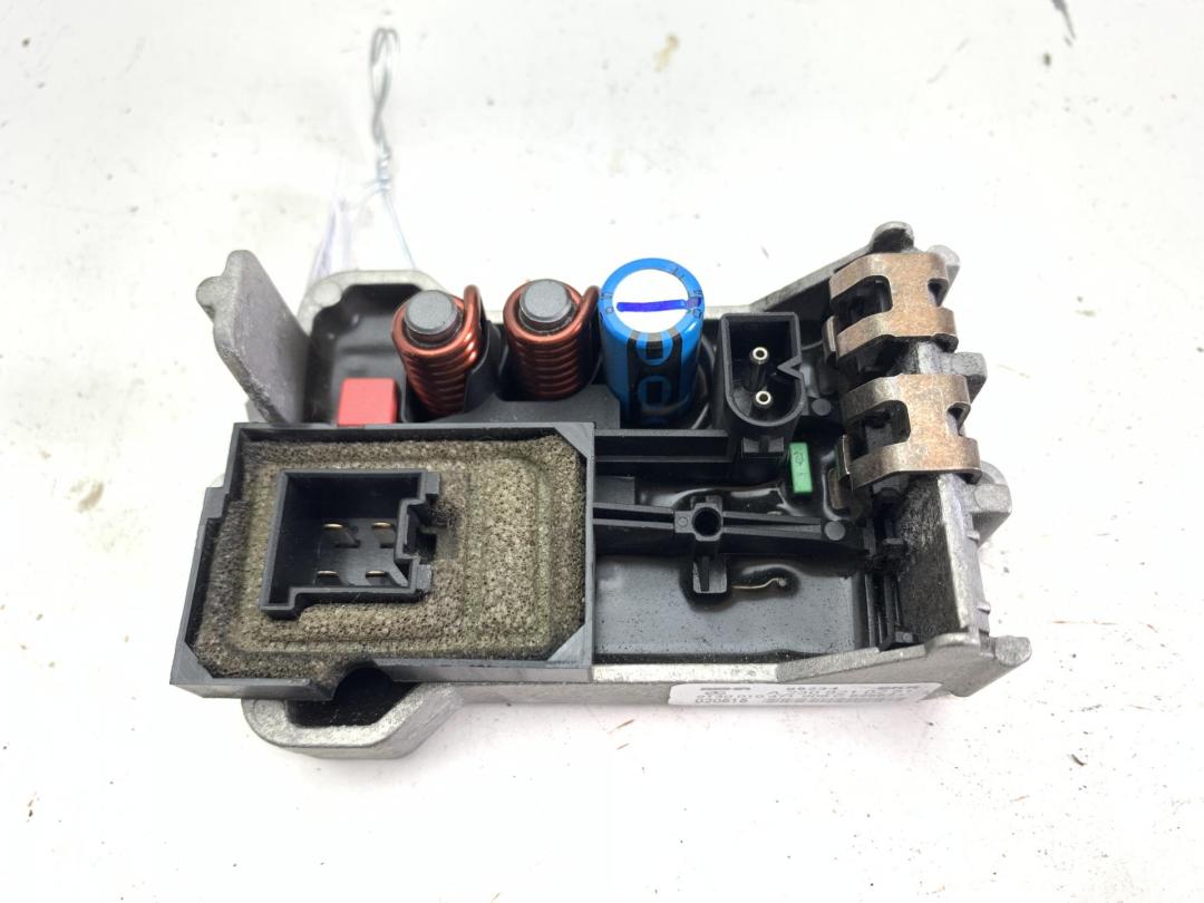 сопротивление печки Mercedes-Benz C-Класс W203/S203/CL203 2003, 1.8 л., бензин, МКПП, серый, универсал, 2308210251 - фото №1