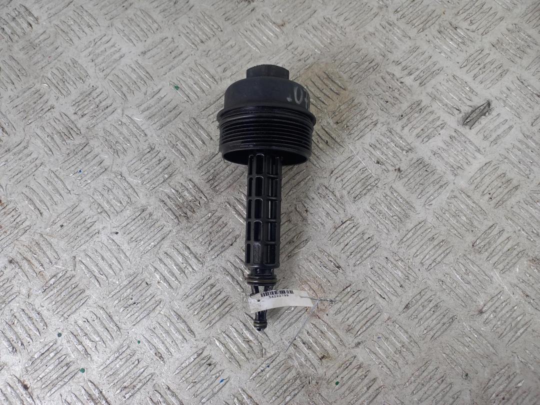 крышка масляного стакана BMW 3 серия E90/E91/E92/E93 2006, 2.0 л., дизель, МКПП, чёрный, седан, 7787696 - фото №1