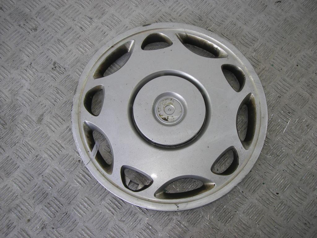 колпак колесный BMW 3 E36 1997, 1.6 л., бензин, МКПП, синий, седан, 36131180104, 1180104