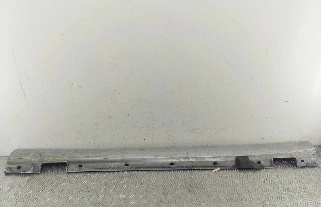 Накладка на порог наружная левая Mercedes-Benz E-Класс W212/S212/C207/A207 2009, серый, универсал, A2126981154 - фото №1