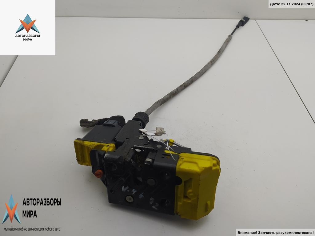 замок двери задней правой Volvo XC90 1 поколение 2004, 2.5 л., бензин, АКПП, серый, внедорожник 5 дв. - фото №1