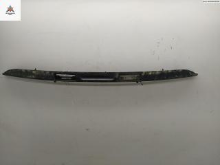 накладка подсветки номера Ford Fiesta 5 поколение 2003, 1.3 л., бензин, МКПП, серый, хетчбэк 5 дв., 2S61A43404AJ