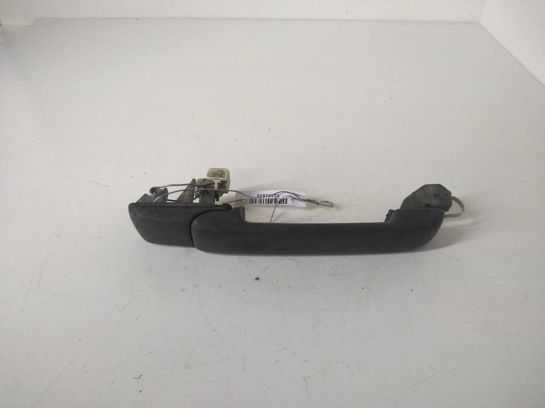 ручка наружная задняя правая Volkswagen Golf 3 поколение 1994, 1.6 л., бензин, МКПП, синий, хетчбэк 5 дв., 1H0839205 - фото №1