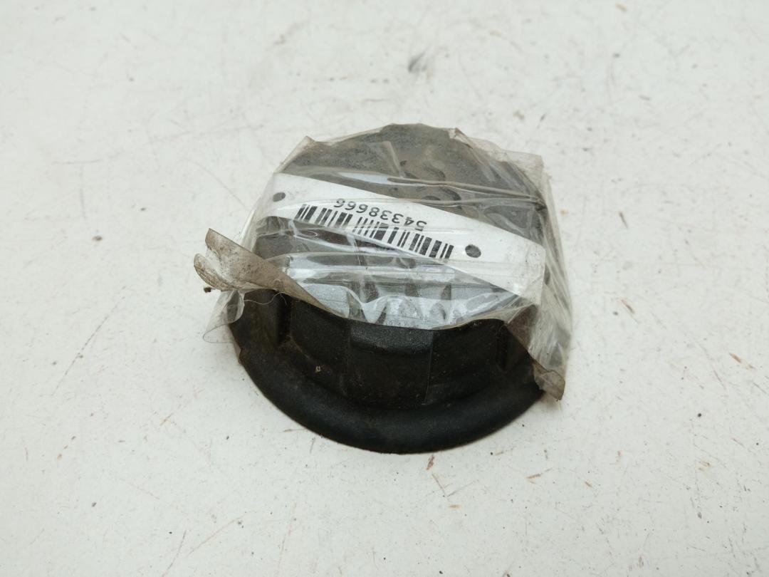 пробка расширительного бачка Volvo S40 / V40 1998, 1.8 л., бензин, МКПП, красный, универсал, 3086412