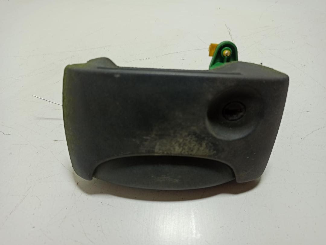 ручка наружная двери сдвижной Renault Kangoo I 1998, 1.2 л., бензин, МКПП, жёлтый, фургон
