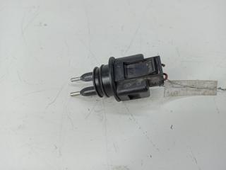 датчик уровня омывающей жидкости Audi A6 C5 2002, 2.5 л., дизель, МКПП, чёрный, универсал, 7M0919376