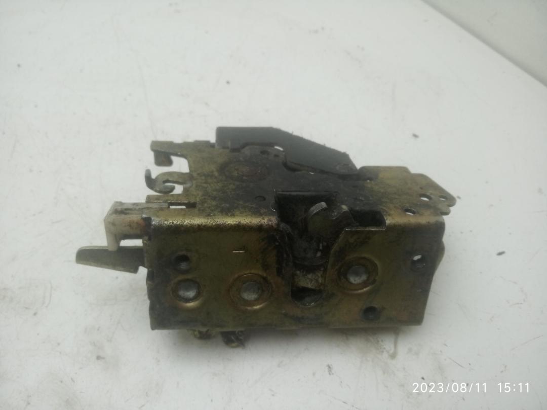 замок двери передней левой Mercedes-Benz Sprinter W901-W905 2002, 2.2 л., дизель, МКПП, белый, микроавтобус, A9017201235 - фото №1