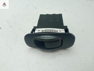 кнопка стеклоподъемника переднего правого Mitsubishi Galant 7 поколение 1995, 1.8 л., бензин, МКПП, зелёный, седан, MR2255476