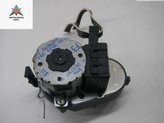 моторчик заслонки печки BMW 5 серия E39 1996, 2.5 л., бензин, МКПП, зелёный, седан, 8363797