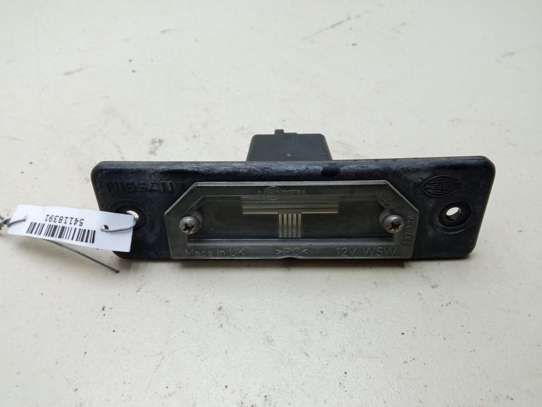 подсветка номера Nissan Primera P11 1999, 1.8 л., бензин, МКПП, зелёный, универсал