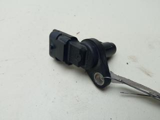 датчик распредвала Hyundai i30 2010, 1.6 л., дизель, МКПП, чёрный, хетчбэк 5 дв., 393002A000