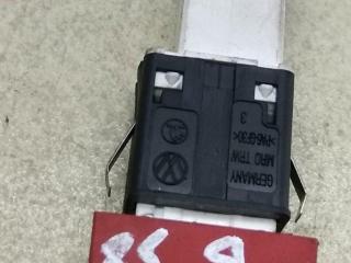 кнопка аварийной сигнализации Skoda Octavia mk2 (A5 1Z) 2006, 1.9 л., дизель, МКПП, серый, универсал, 1Z0953235C