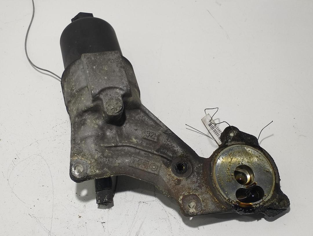корпус масляного фильтра Peugeot 206 2003, 1.6 л., бензин, МКПП, кабриолет, 9646000480