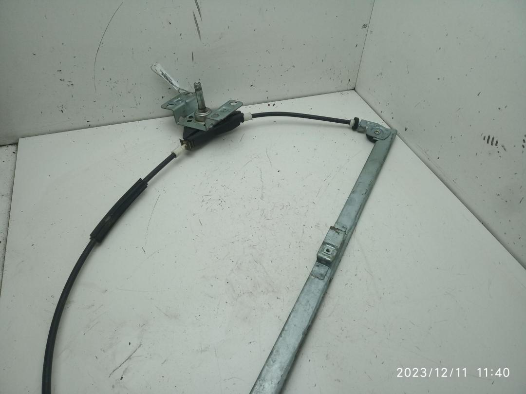 стеклоподъемник передний правый Volkswagen Transporter T4 1993, 2.0 л., бензин, МКПП, белый, микроавтобус, 701837502