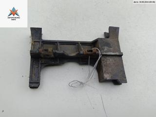 кронштейн заднего бампера BMW 3 серия E36 1995, 1.8 л., бензин, МКПП, красный, седан, 51121960698