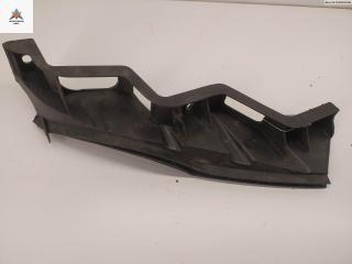 кронштейн переднего бампера Volkswagen Passat B6 2007, 2.0 л., дизель, МКПП, синий, универсал, 3C0807889A