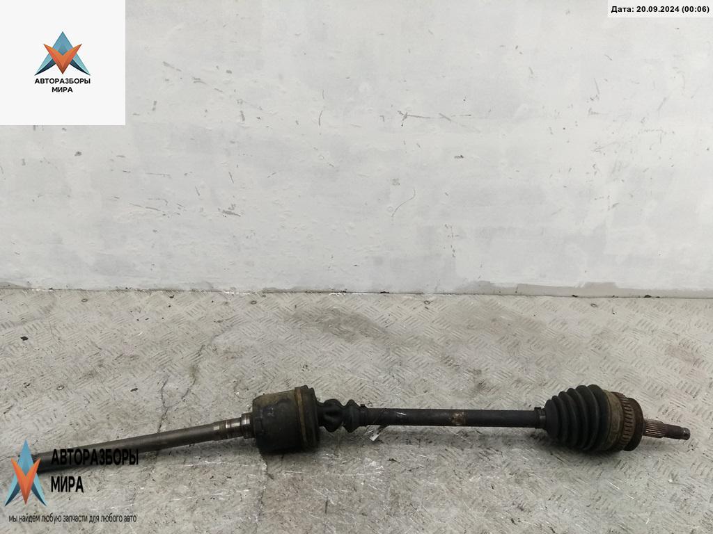 полуось передняя правая (приводной вал, ШРУС) Chrysler Voyager 3 поколение 1998, 3.8 л., бензин, АКПП, чёрный, минивэн - фото №1