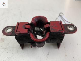 замок капота Mercedes-Benz C-Класс W202/S202 1996, 1.8 л., бензин, МКПП, красный, седан