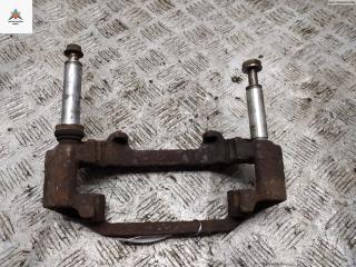 скоба суппорта Mercedes-Benz Vito-1 W638 2002, 2.2 л., дизель, АКПП, серый, микроавтобус