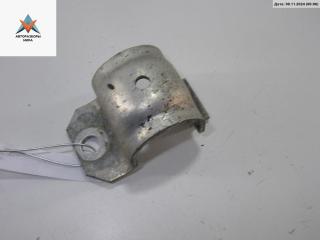 Крепление втулки стабилизатора заднего BMW 5 серия E39 1997, 2.0 л., бензин, МКПП, чёрный, седан, 2283159